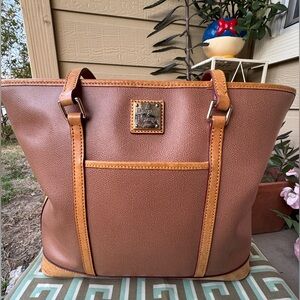 Dooney Pebbled Leather Tote Brown Tan Red Lined Classic Carryall purse Brown Bag